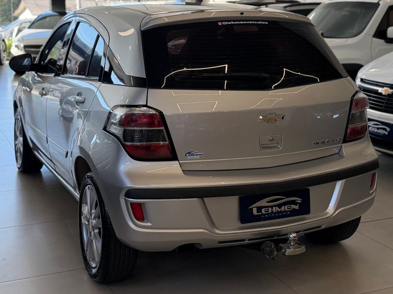 CHEVROLET AGILE 1.4 MPFI LTZ 8V 2013/2014 LEHMEN VEÍCULOS VENÂNCIO AIRES / Carros no Vale