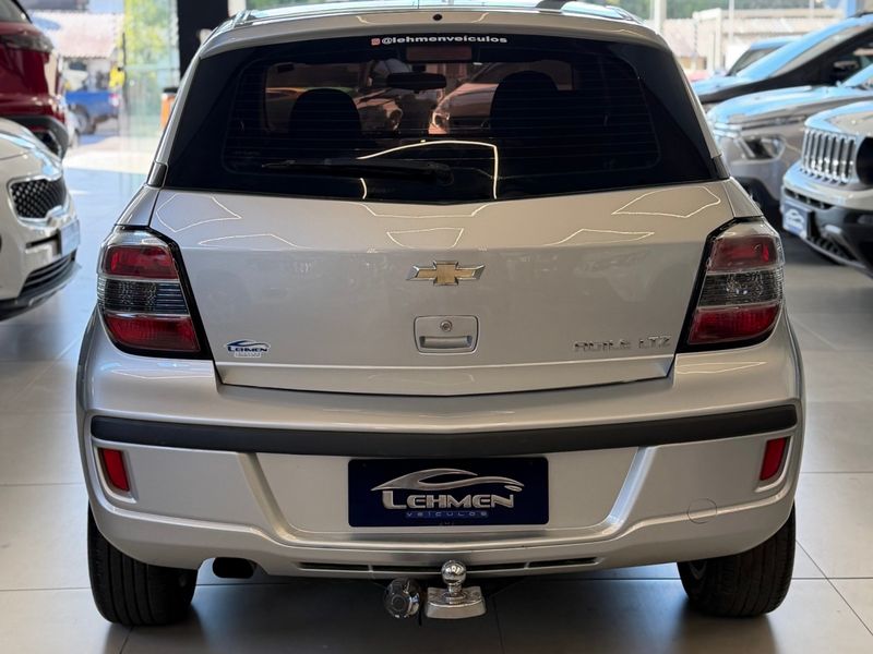 CHEVROLET AGILE 1.4 MPFI LTZ 8V 2013/2014 LEHMEN VEÍCULOS VENÂNCIO AIRES / Carros no Vale