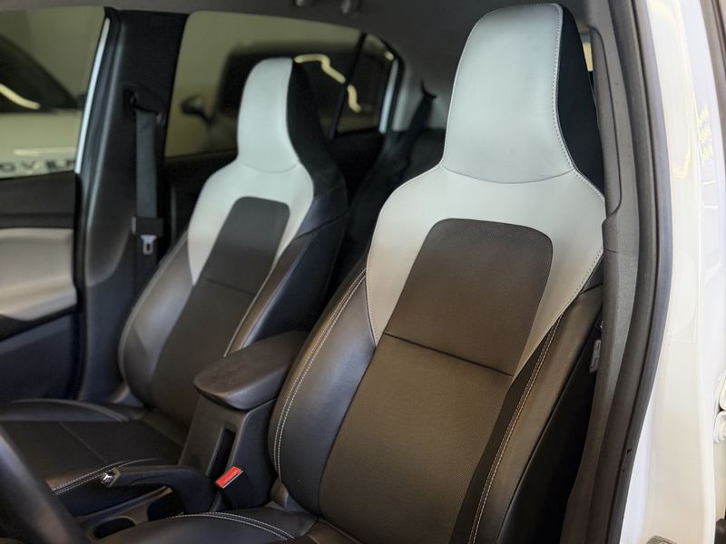 CHEVROLET ONIX 1.0 TURBO PREMIER 2022/2023 LEHMEN VEÍCULOS VENÂNCIO AIRES / Carros no Vale