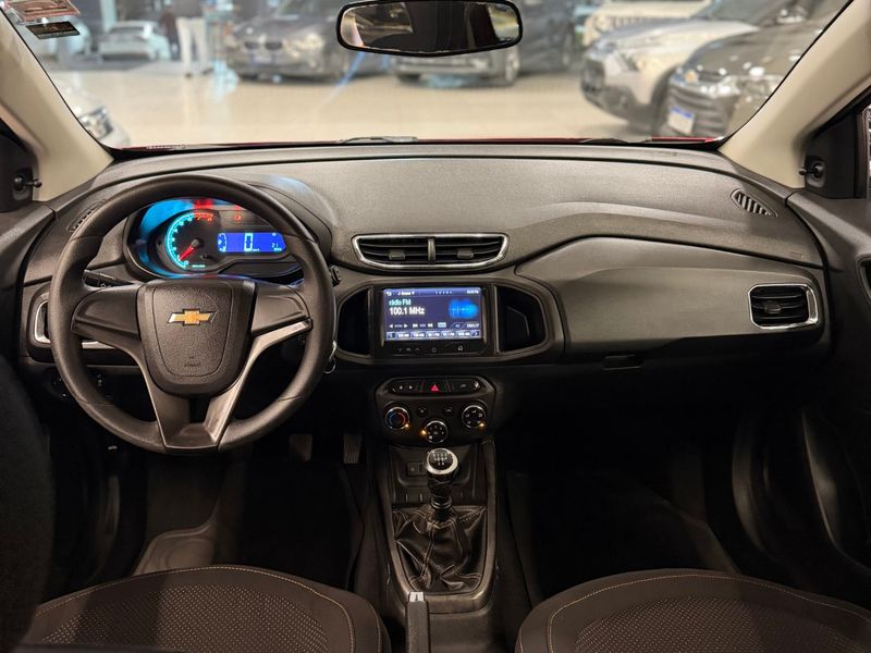 CHEVROLET ONIX 1.4 MPFI LT 8V 2013/2014 LEHMEN VEÍCULOS VENÂNCIO AIRES / Carros no Vale