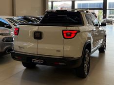 FIAT TORO 2.0 16V TURBO VOLCANO 4WD AT9 2018/2018 LEHMEN VEÍCULOS VENÂNCIO AIRES / Carros no Vale
