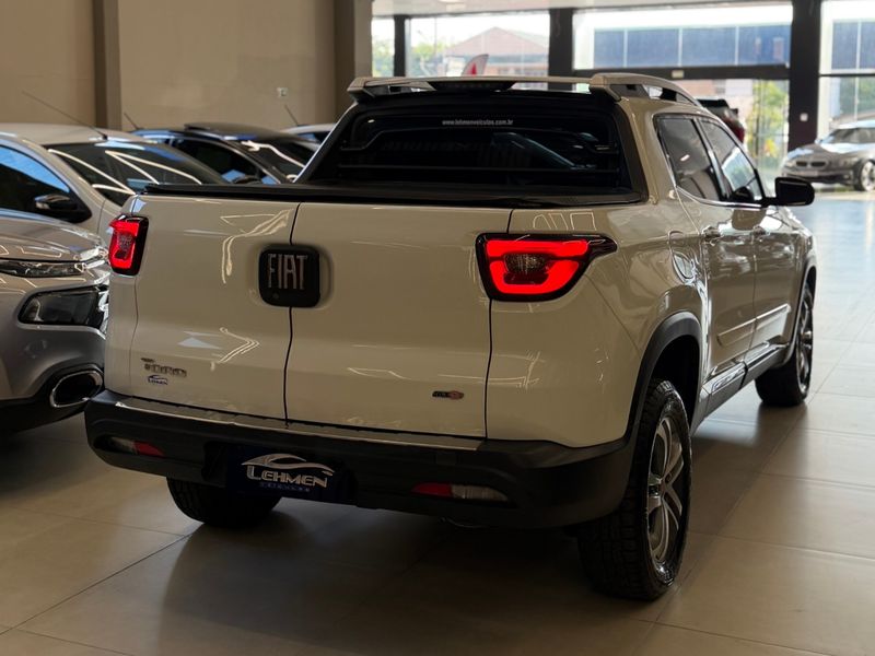 FIAT TORO 2.0 16V TURBO VOLCANO 4WD AT9 2018/2018 LEHMEN VEÍCULOS VENÂNCIO AIRES / Carros no Vale