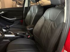 FORD FOCUS 1.6 SE 16V 2014/2015 LEHMEN VEÍCULOS VENÂNCIO AIRES / Carros no Vale