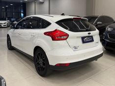 FORD FOCUS 2.0 TITANIUM 16V POWERSHIFT 2015/2016 LEHMEN VEÍCULOS VENÂNCIO AIRES / Carros no Vale