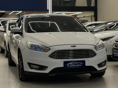 FORD FOCUS 2.0 TITANIUM 16V POWERSHIFT 2015/2016 LEHMEN VEÍCULOS VENÂNCIO AIRES / Carros no Vale