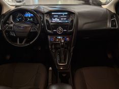 FORD FOCUS 2.0 TITANIUM 16V POWERSHIFT 2015/2016 LEHMEN VEÍCULOS VENÂNCIO AIRES / Carros no Vale