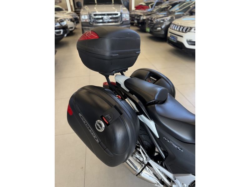 HONDA NC 700X ABS 2014/2014 LEHMEN VEÍCULOS VENÂNCIO AIRES / Carros no Vale