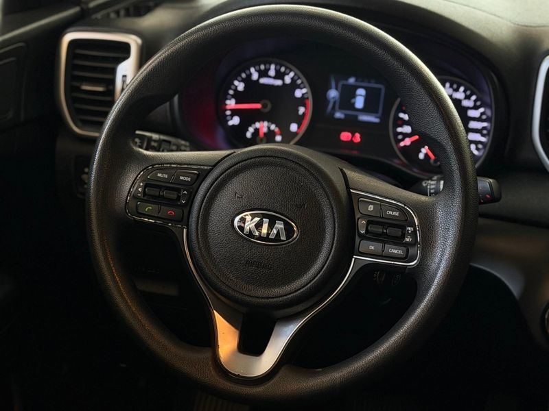KIA SPORTAGE 2.0 LX 4X2 16V 2016/2017 LEHMEN VEÍCULOS VENÂNCIO AIRES / Carros no Vale