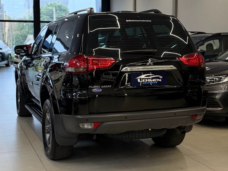 MITSUBISHI PAJERO DAKAR 3.2 4X4 16V TURBO INTERCOOLER 2013/2014 LEHMEN VEÍCULOS VENÂNCIO AIRES / Carros no Vale