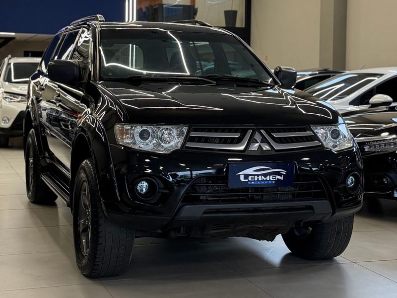 MITSUBISHI PAJERO DAKAR 3.2 4X4 16V TURBO INTERCOOLER 2013/2014 LEHMEN VEÍCULOS VENÂNCIO AIRES / Carros no Vale
