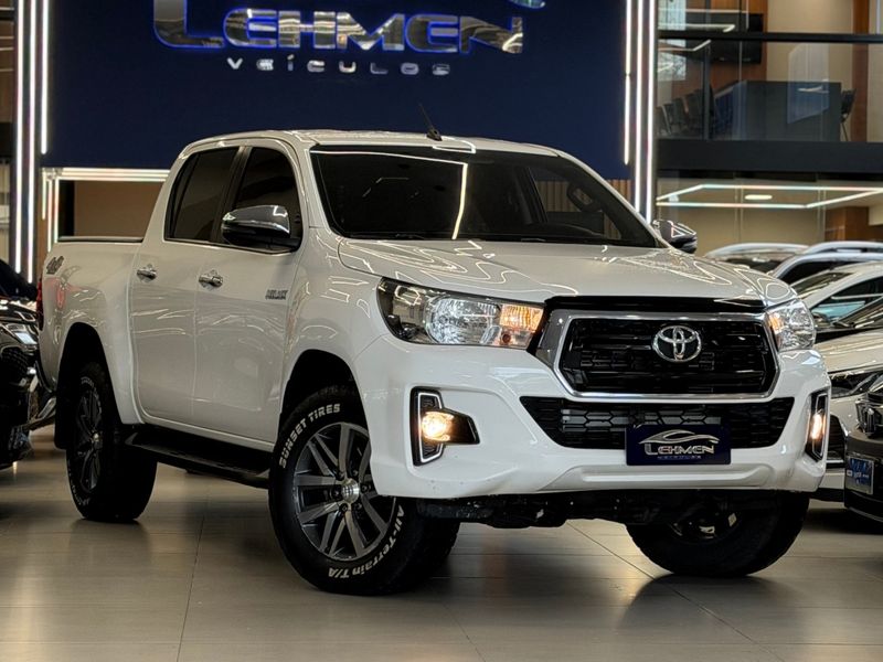 TOYOTA HILUX 2.8 SRV 4X4 CD 16V 2020/2020 LEHMEN VEÍCULOS VENÂNCIO AIRES / Carros no Vale