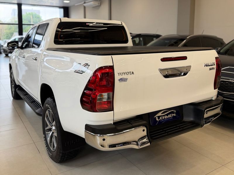 TOYOTA HILUX 2.8 SRV 4X4 CD 16V 2020/2020 LEHMEN VEÍCULOS VENÂNCIO AIRES / Carros no Vale