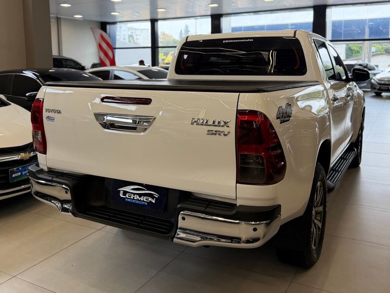 TOYOTA HILUX 2.8 SRV 4X4 CD 16V 2020/2020 LEHMEN VEÍCULOS VENÂNCIO AIRES / Carros no Vale