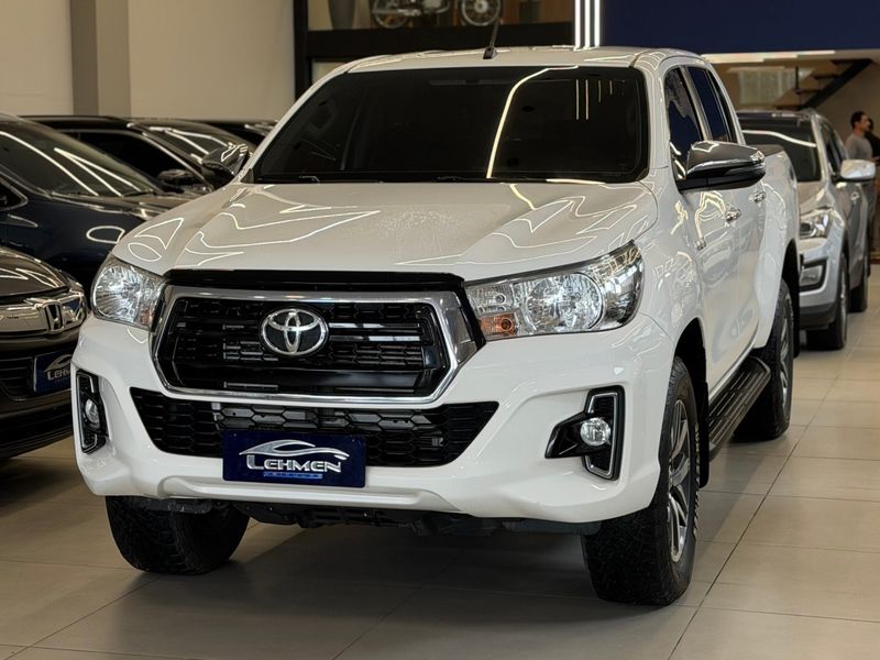 TOYOTA HILUX 2.8 SRV 4X4 CD 16V 2020/2020 LEHMEN VEÍCULOS VENÂNCIO AIRES / Carros no Vale
