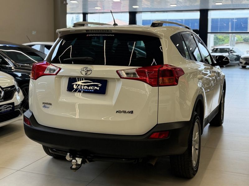 TOYOTA RAV4 2.0 4X2 16V 2013/2013 LEHMEN VEÍCULOS VENÂNCIO AIRES / Carros no Vale