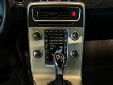 VOLVO V60 2.0 T4 MOMENTUM 2017/2018 LEHMEN VEÍCULOS VENÂNCIO AIRES / Carros no Vale
