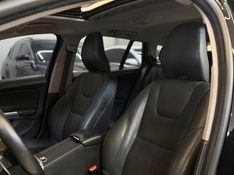 VOLVO V60 2.0 T4 MOMENTUM 2017/2018 LEHMEN VEÍCULOS VENÂNCIO AIRES / Carros no Vale