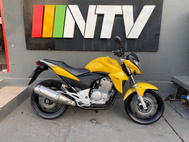 Honda Motos Cb 300r 2013/2013 NECO TOLATI VEÍCULOS VENÂNCIO AIRES / Carros no Vale