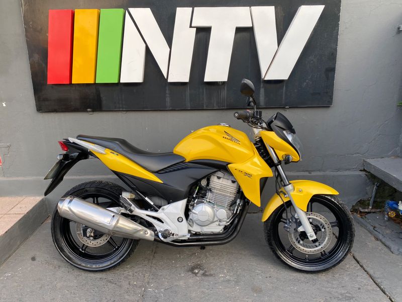 Honda Motos Cb 300r 2013/2013 NECO TOLATI VEÍCULOS VENÂNCIO AIRES / Carros no Vale