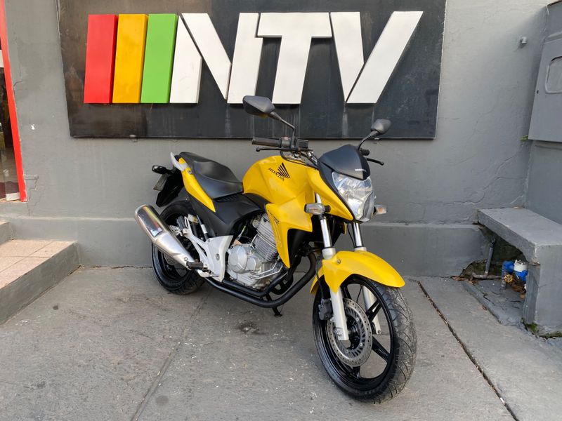 Honda Motos Cb 300r 2013/2013 NECO TOLATI VEÍCULOS VENÂNCIO AIRES / Carros no Vale