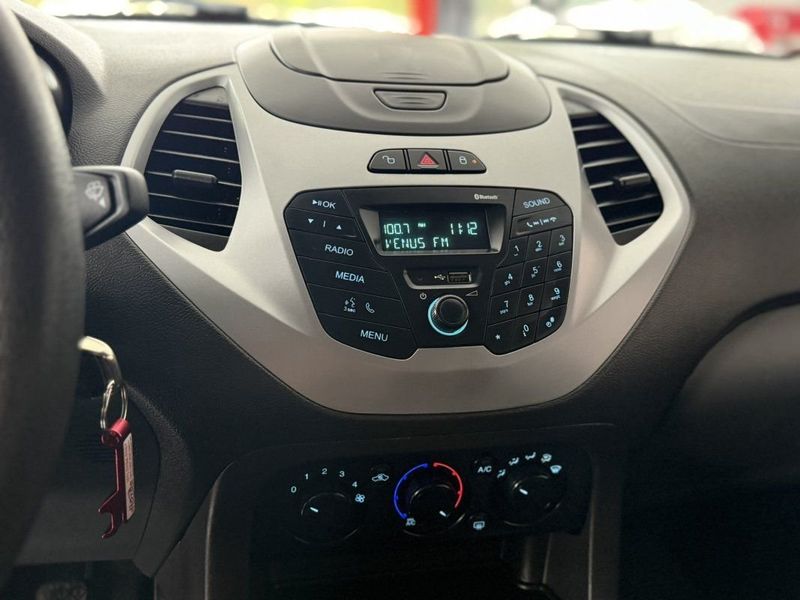 Ford KA HATCH SE 1.0 2018 SÓ MOTOS E AUTOMÓVEIS SANTA CRUZ DO SUL / Carros no Vale Ford KA HATCH SE 1.0 2018 SÓ MOTOS E AUTOMÓVEIS SANTA CRUZ DO SUL / Carros no Vale
