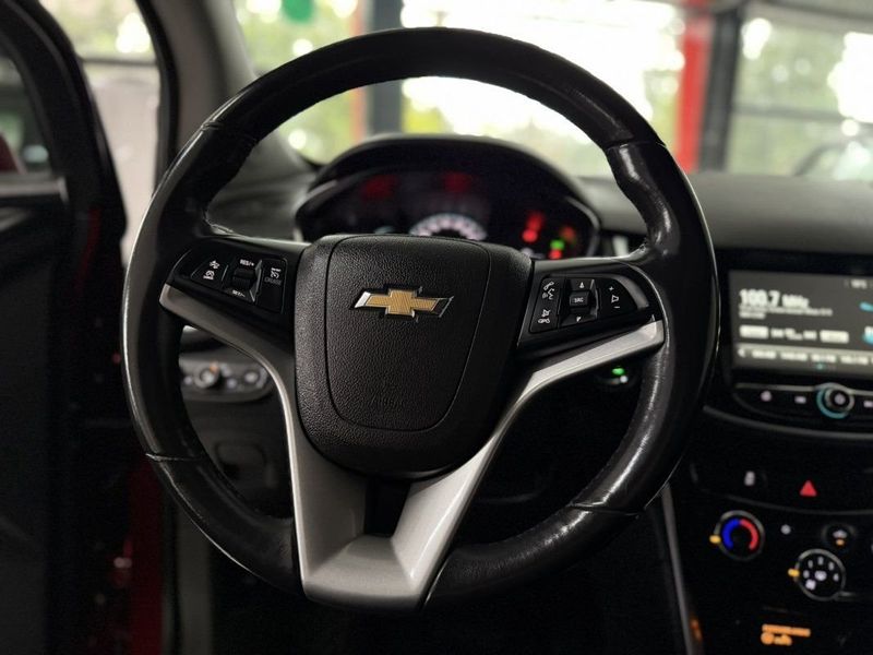CHEVROLET TRACKER PREMIER 1.4 TURBO AT6 2019 SÓ MOTOS E AUTOMÓVEIS SANTA CRUZ DO SUL / Carros no Vale