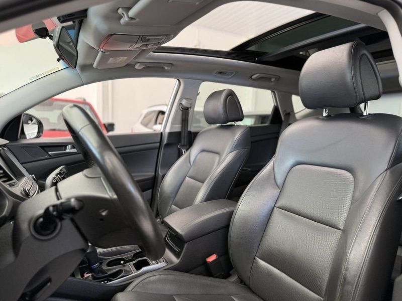 Hyundai TUCSON GLS 1.6 TURBO 2018 SÓ MOTOS E AUTOMÓVEIS SANTA CRUZ DO SUL / Carros no Vale Hyundai TUCSON GLS 1.6 TURBO 2018 SÓ MOTOS E AUTOMÓVEIS SANTA CRUZ DO SUL / Carros no Vale