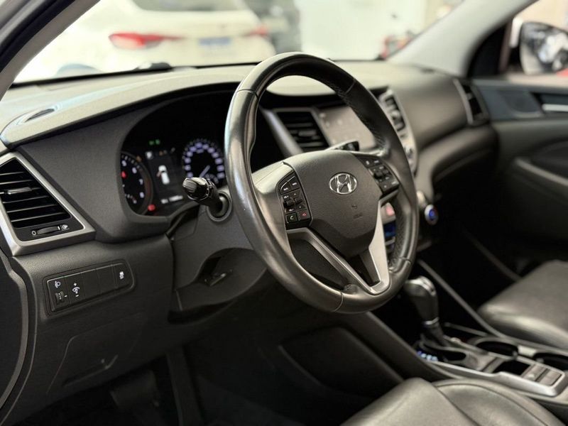 Hyundai TUCSON GLS 1.6 TURBO 2018 SÓ MOTOS E AUTOMÓVEIS SANTA CRUZ DO SUL / Carros no Vale Hyundai TUCSON GLS 1.6 TURBO 2018 SÓ MOTOS E AUTOMÓVEIS SANTA CRUZ DO SUL / Carros no Vale
