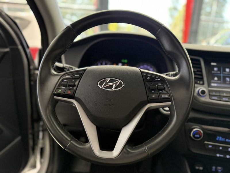 Hyundai TUCSON GLS 1.6 TURBO 2018 SÓ MOTOS E AUTOMÓVEIS SANTA CRUZ DO SUL / Carros no Vale Hyundai TUCSON GLS 1.6 TURBO 2018 SÓ MOTOS E AUTOMÓVEIS SANTA CRUZ DO SUL / Carros no Vale