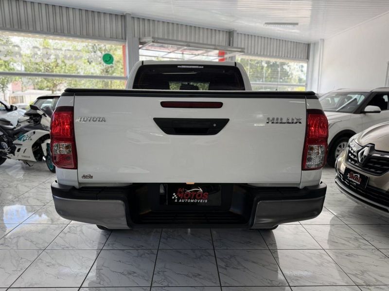 Toyota HILUX CD 2.8 TURBO 4X4 AT6 2024 SÓ MOTOS E AUTOMÓVEIS SANTA CRUZ DO SUL / Carros no Vale Toyota HILUX CD 2.8 TURBO 4X4 AT6 2024 SÓ MOTOS E AUTOMÓVEIS SANTA CRUZ DO SUL / Carros no Vale