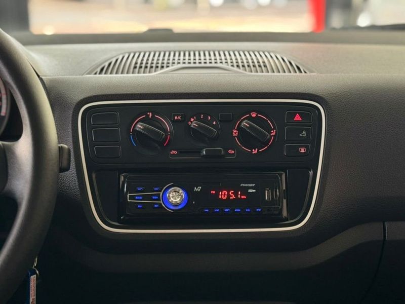 VOLKSWAGEN UP! TAKE 1.0 2017 SÓ MOTOS E AUTOMÓVEIS SANTA CRUZ DO SUL / Carros no Vale VOLKSWAGEN UP! TAKE 1.0 2017 SÓ MOTOS E AUTOMÓVEIS SANTA CRUZ DO SUL / Carros no Vale