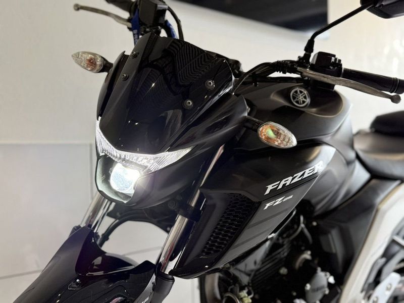 Yamaha FZ25 FAZER 250 ABS 2023 SÓ MOTOS E AUTOMÓVEIS SANTA CRUZ DO SUL / Carros no Vale