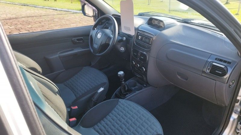 Fiat STRADA C.DUPLA ADVENTURE 1.8 2013 GRASSI VEÍCULOS LAJEADO / Carros no Vale