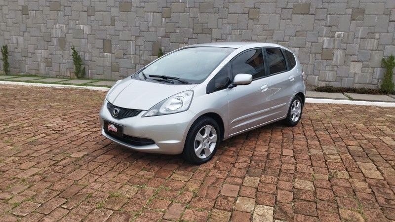 Honda FIT LXL 1.4 2009 GRASSI VEÍCULOS LAJEADO / Carros no Vale