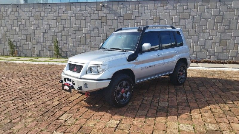 Mitsubishi PAJERO TR4 2.0 2008 GRASSI VEÍCULOS LAJEADO / Carros no Vale