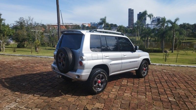 Mitsubishi PAJERO TR4 2.0 2008 GRASSI VEÍCULOS LAJEADO / Carros no Vale