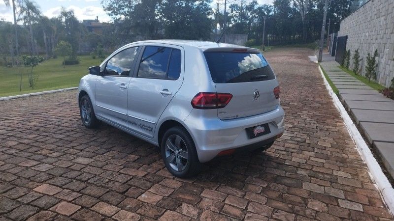 Volkswagen FOX CONNECT 1.6 2019 GRASSI VEÍCULOS LAJEADO / Carros no Vale