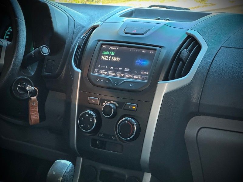 Chevrolet S10 LT 2.8 4×4 2016 NEUMANN VEÍCULOS ARROIO DO MEIO / Carros no Vale Chevrolet S10 LT 2.8 4×4 2016 NEUMANN VEÍCULOS ARROIO DO MEIO / Carros no Vale