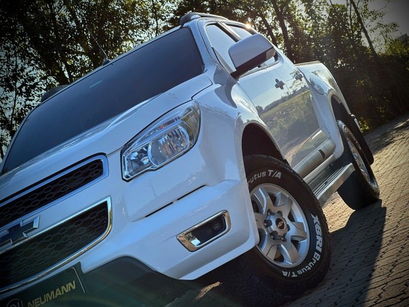 Chevrolet S10 LT 2.8 4×4 2016 NEUMANN VEÍCULOS ARROIO DO MEIO / Carros no Vale Chevrolet S10 LT 2.8 4×4 2016 NEUMANN VEÍCULOS ARROIO DO MEIO / Carros no Vale
