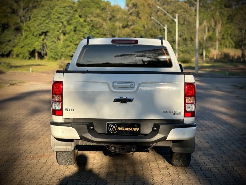 Chevrolet S10 LT 2.8 4×4 2016 NEUMANN VEÍCULOS ARROIO DO MEIO / Carros no Vale Chevrolet S10 LT 2.8 4×4 2016 NEUMANN VEÍCULOS ARROIO DO MEIO / Carros no Vale
