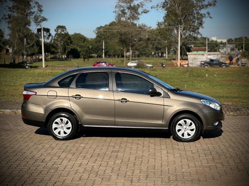 Fiat GRAND SIENA ATTRACTIVE 1.4 2013 NEUMANN VEÍCULOS ARROIO DO MEIO / Carros no Vale