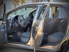 Fiat GRAND SIENA ATTRACTIVE 1.4 2013 NEUMANN VEÍCULOS ARROIO DO MEIO / Carros no Vale