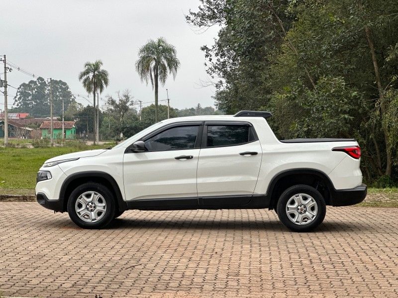 Fiat TORO FREEDOM 1.8 2018 NEUMANN VEÍCULOS ARROIO DO MEIO / Carros no Vale Fiat TORO FREEDOM 1.8 2018 NEUMANN VEÍCULOS ARROIO DO MEIO / Carros no Vale