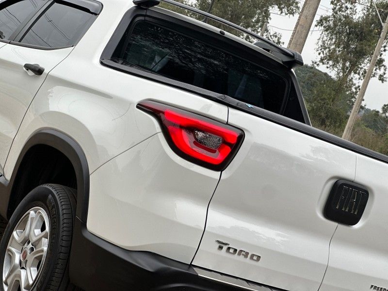 Fiat TORO FREEDOM 1.8 2018 NEUMANN VEÍCULOS ARROIO DO MEIO / Carros no Vale Fiat TORO FREEDOM 1.8 2018 NEUMANN VEÍCULOS ARROIO DO MEIO / Carros no Vale