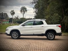 Fiat TORO VOLCANO 2.0 2020 NEUMANN VEÍCULOS ARROIO DO MEIO / Carros no Vale