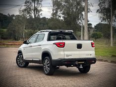 Fiat TORO VOLCANO 2.0 2020 NEUMANN VEÍCULOS ARROIO DO MEIO / Carros no Vale