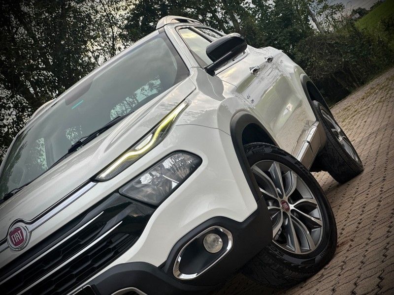 Fiat TORO VOLCANO 2.0 2020 NEUMANN VEÍCULOS ARROIO DO MEIO / Carros no Vale Fiat TORO VOLCANO 2.0 2020 NEUMANN VEÍCULOS ARROIO DO MEIO / Carros no Vale