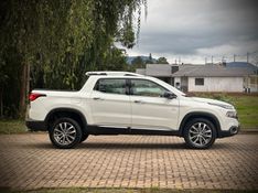 Fiat TORO VOLCANO 2.0 2020 NEUMANN VEÍCULOS ARROIO DO MEIO / Carros no Vale