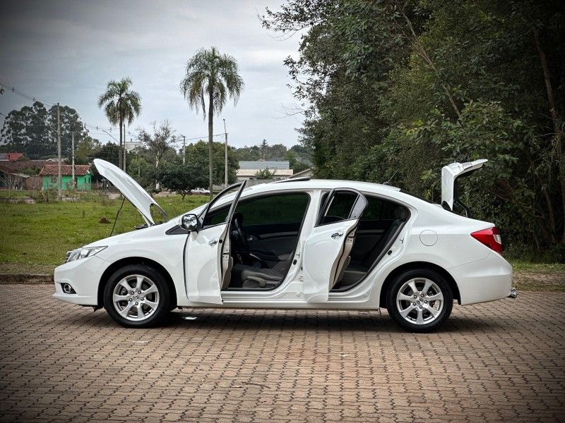 Honda CIVIC SEDAN EXS 2012 NEUMANN VEÍCULOS ARROIO DO MEIO / Carros no Vale Honda CIVIC SEDAN EXS 2012 NEUMANN VEÍCULOS ARROIO DO MEIO / Carros no Vale