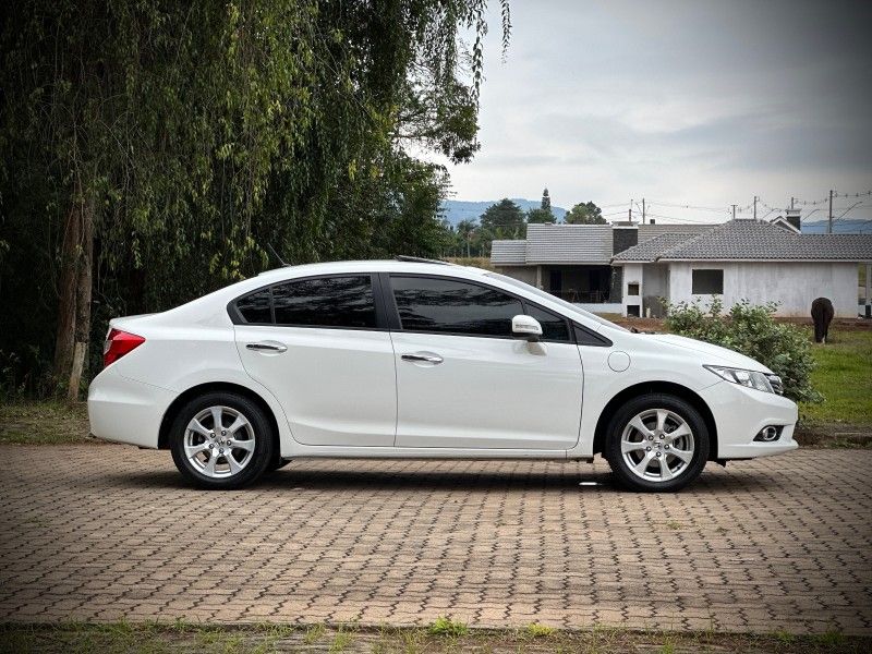 Honda CIVIC SEDAN EXS 2012 NEUMANN VEÍCULOS ARROIO DO MEIO / Carros no Vale Honda CIVIC SEDAN EXS 2012 NEUMANN VEÍCULOS ARROIO DO MEIO / Carros no Vale